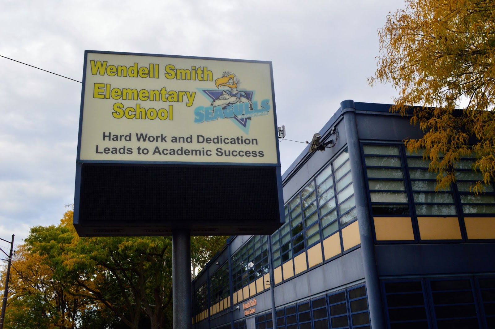 Wendell Smith Elementary.JPG