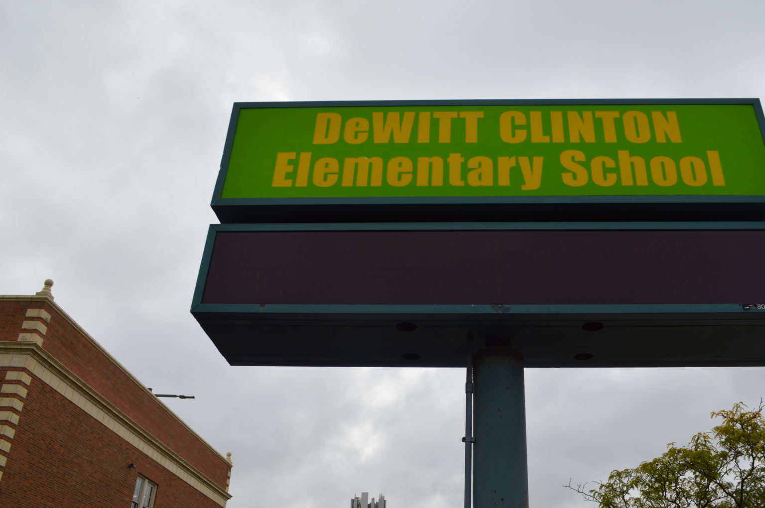 Clinton ES sign